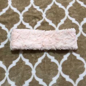 Claire’s fur headband